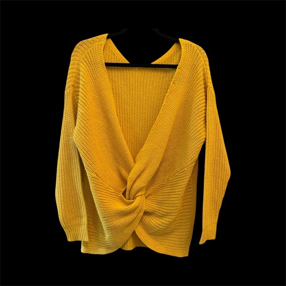 Yellow V-Neck Women's Sweater 2x - Picture 2 of 2
